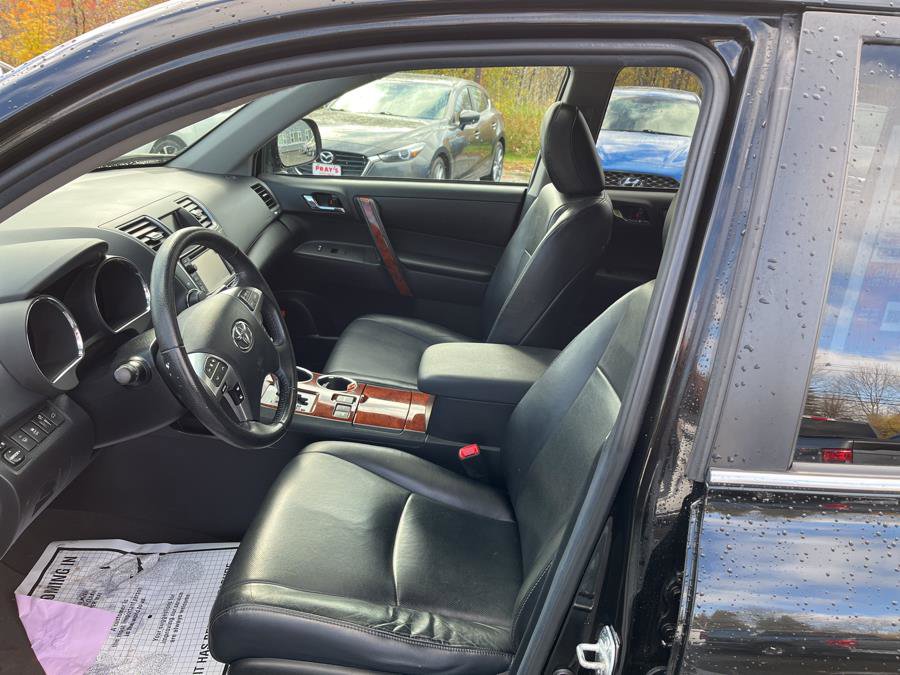 Used 2013 Toyota Highlander Limited image 7