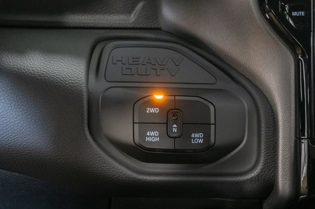 New 2027 RAM 2500 Laramie w/ Night Edition AWD/4WD image 19