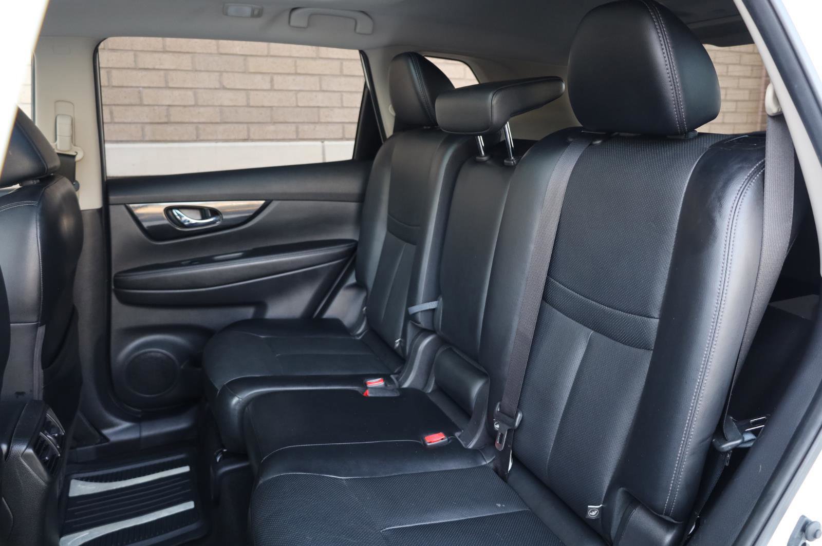 Used 2018 Nissan Rogue SL w/ Premium Package AWD/4WD image 21