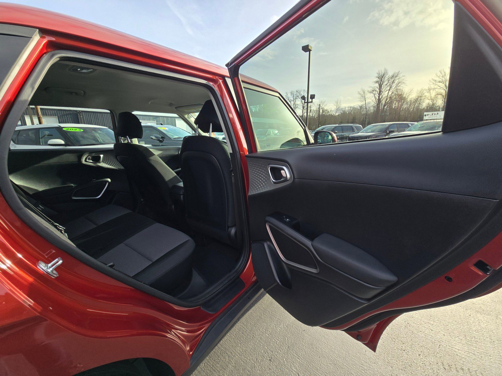 Used 2022 Kia Soul LX image 13
