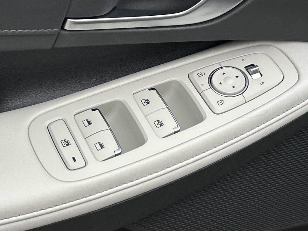 Certified 2024 Hyundai Sonata Limited image 18