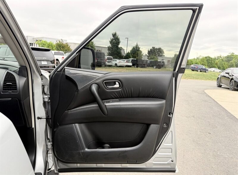 Used 2021 Nissan Armada SV AWD/4WD image 24
