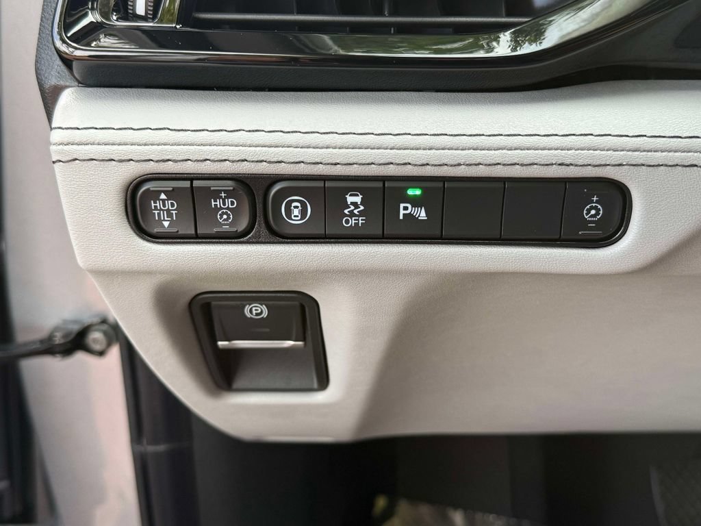 Certified 2023 Acura MDX w/ Advance Package AWD/4WD image 30