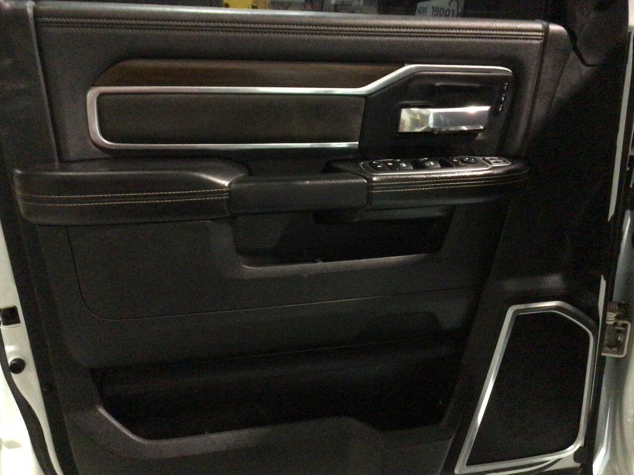 Used 2023 RAM 2500 Laramie AWD/4WD image 19