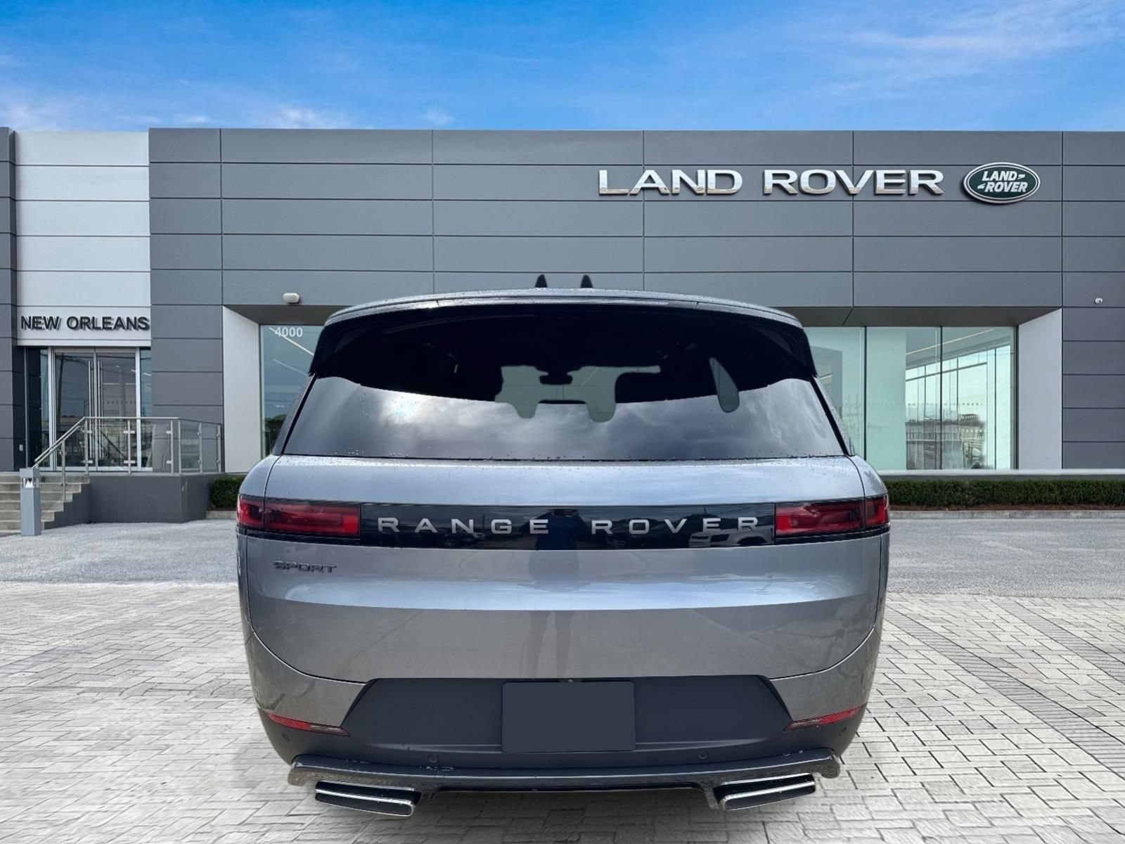 New 2025 Land Rover Range Rover Sport SE AWD/4WD image 6