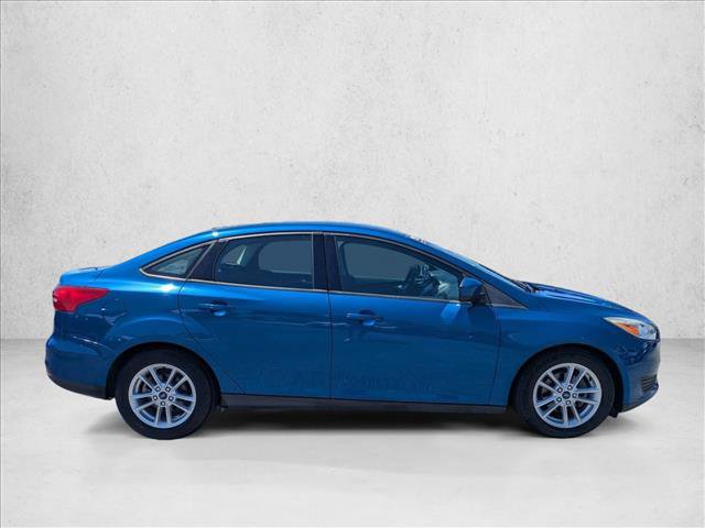 Certified 2018 Ford Focus SE FWD image 4