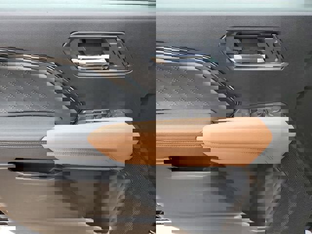 New 2026 GMC Canyon AT4 image 17