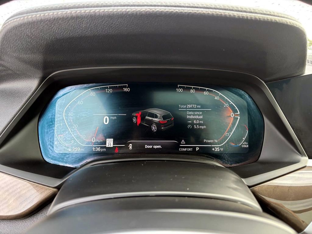 Certified 2022 BMW X5 xDrive40i w/ M Sport Package image 15