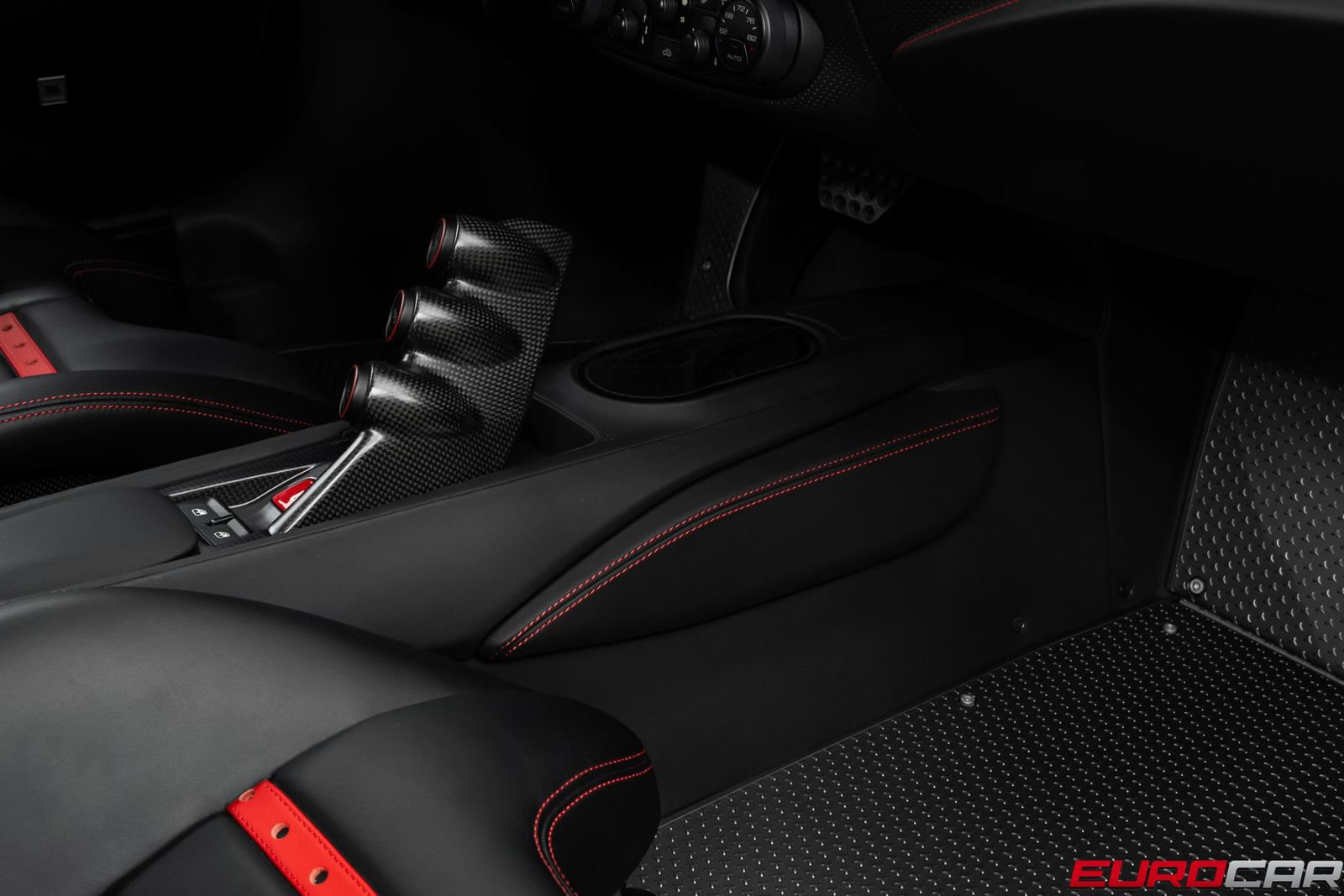 Used 2019 Ferrari 488 Pista Coupe RWD image 41