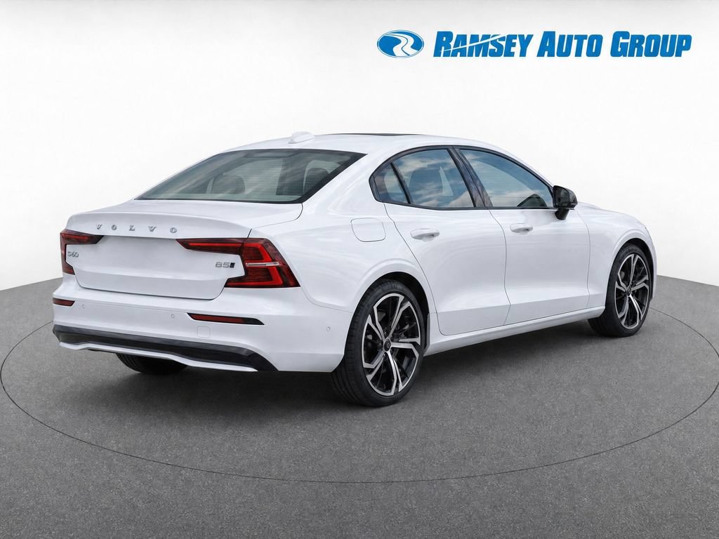 Certified 2024 Volvo S60 B5 Ultimate AWD/4WD image 4