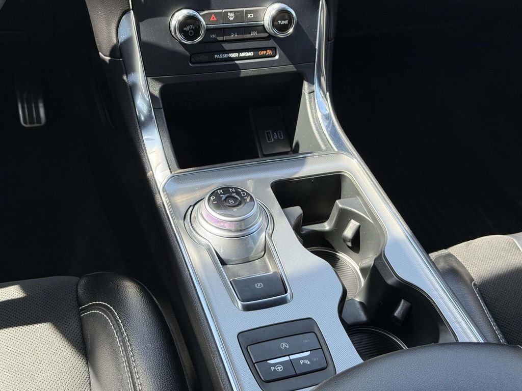 Used 2024 Ford Edge ST w/ Equipment Group 401A image 17