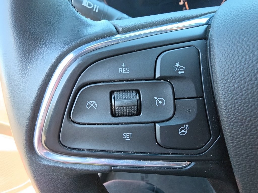 Used 2024 Buick Envista Sport Touring w/ Convenience I Package FWD image 20