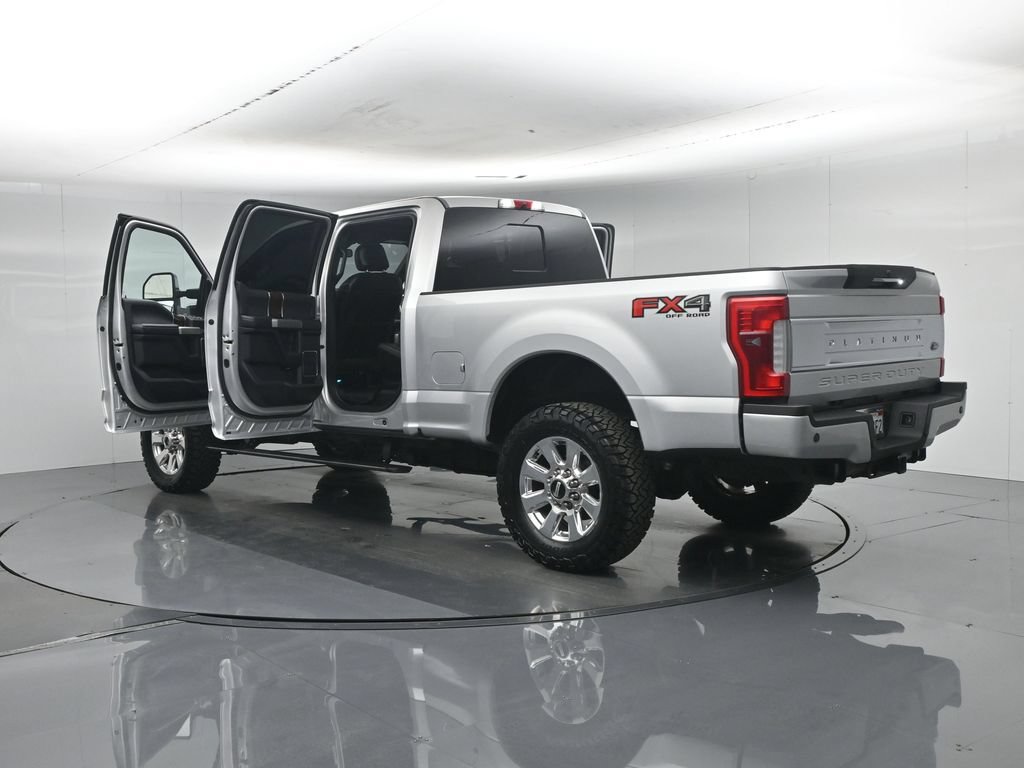 Used 2017 Ford F250 Platinum w/ Platinum Ultimate Package AWD/4WD image 35