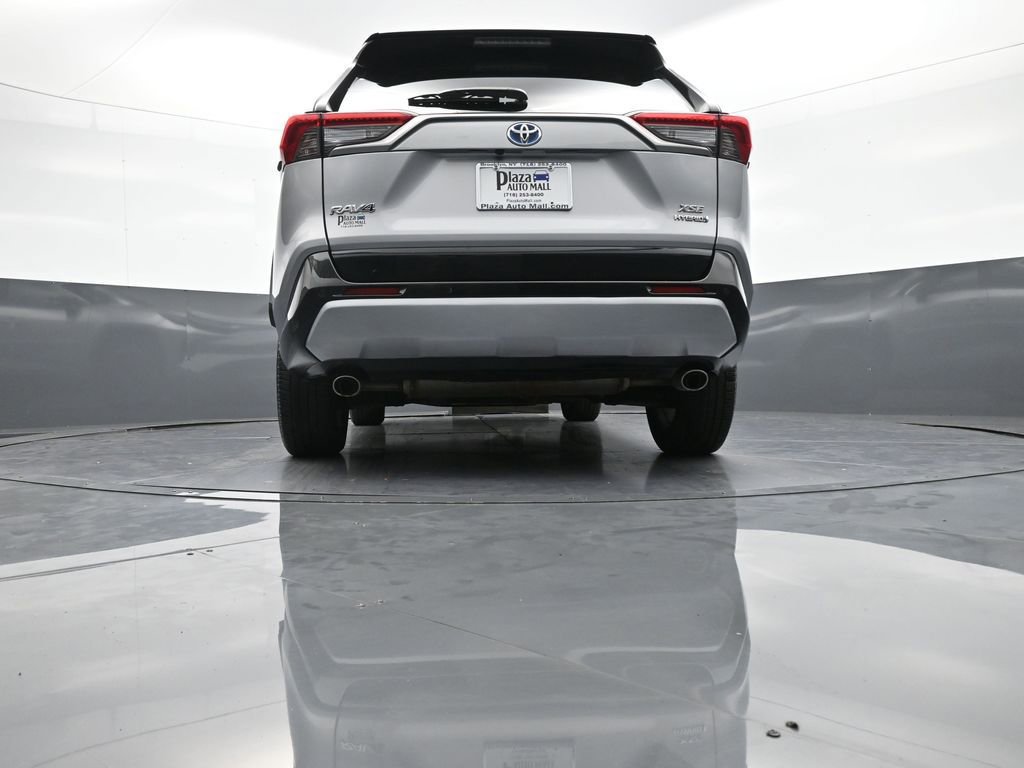 Certified 2022 Toyota RAV4 XSE AWD/4WD image 32