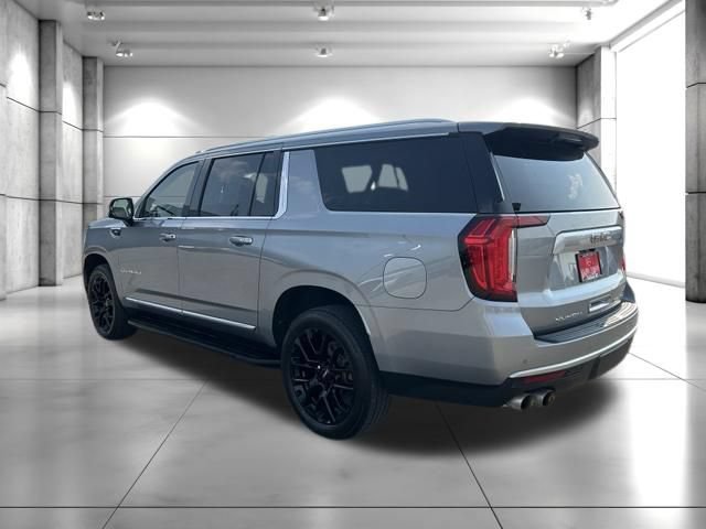 Used 2023 GMC Yukon XL Denali AWD/4WD image 6