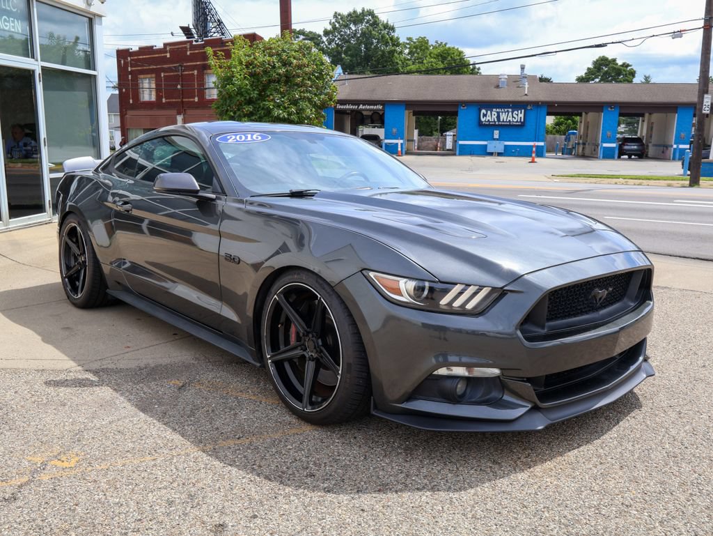 Used 2016 Ford Mustang GT RWD image 8