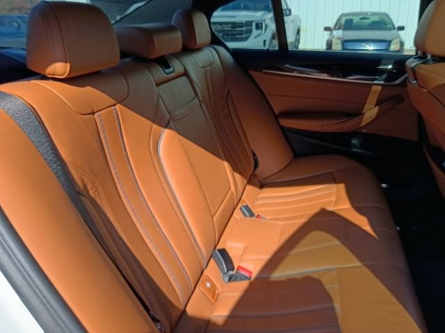 Used 2019 BMW 540i w/ Convenience Package RWD image 5