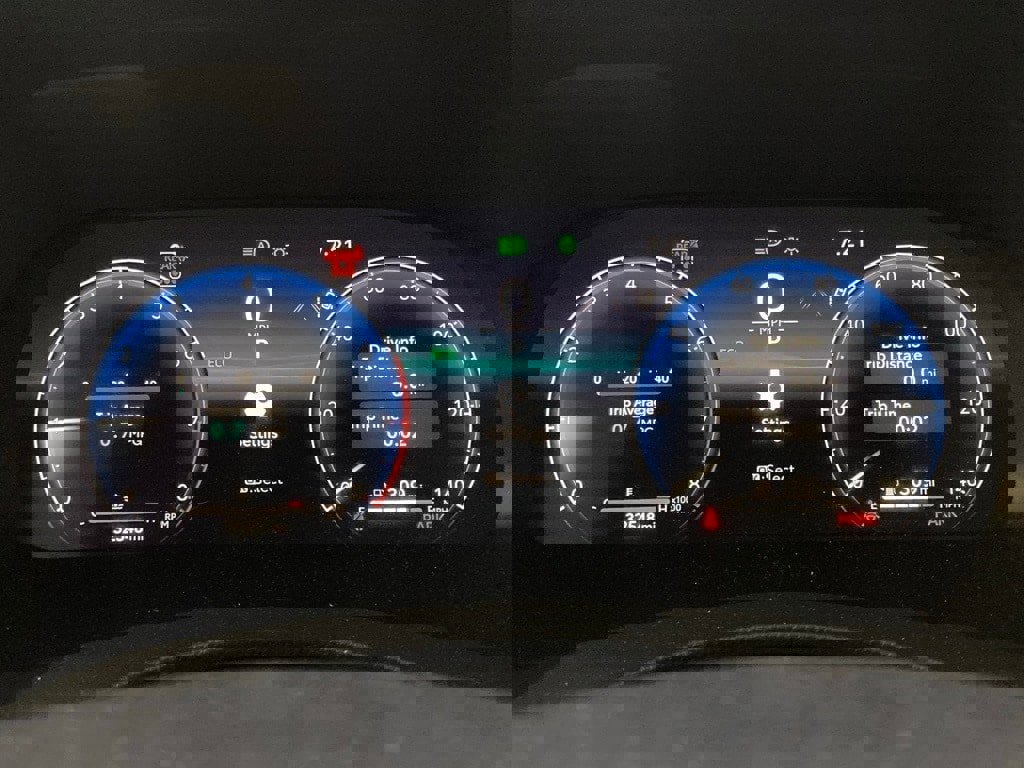 Used 2024 Toyota Highlander Platinum image 17