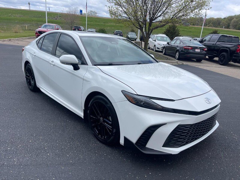 Used 2025 Toyota Camry SE w/ Multimedia Upgrade Package FWD image 2