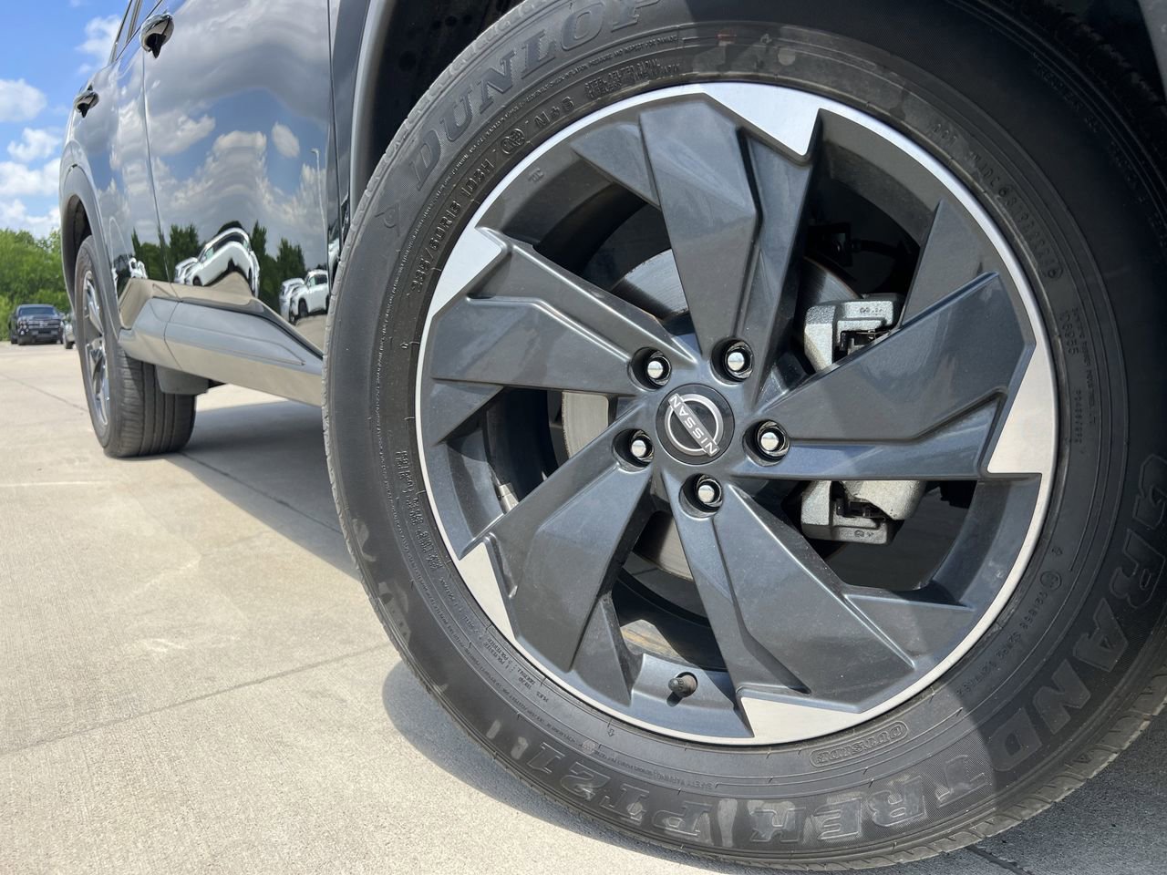 Certified 2024 Nissan Rogue SV image 6