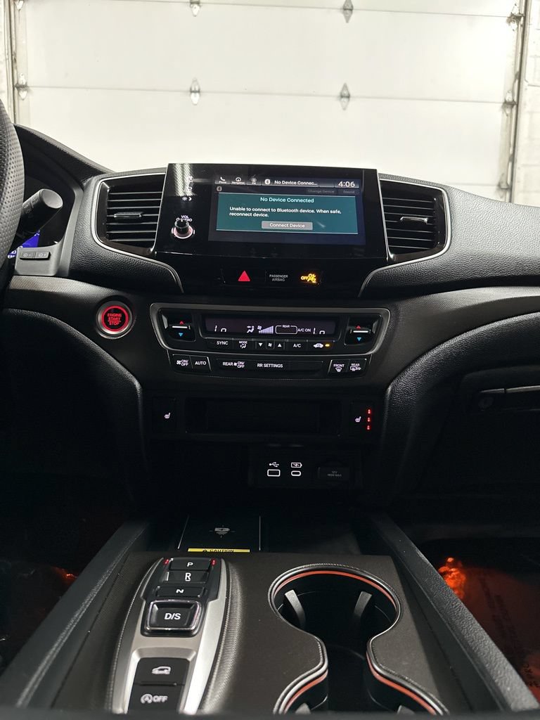 Used 2025 Honda Passport TrailSport image 22