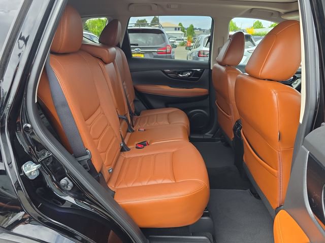 Used 2018 Nissan Rogue SL w/ Premium Package AWD/4WD image 10