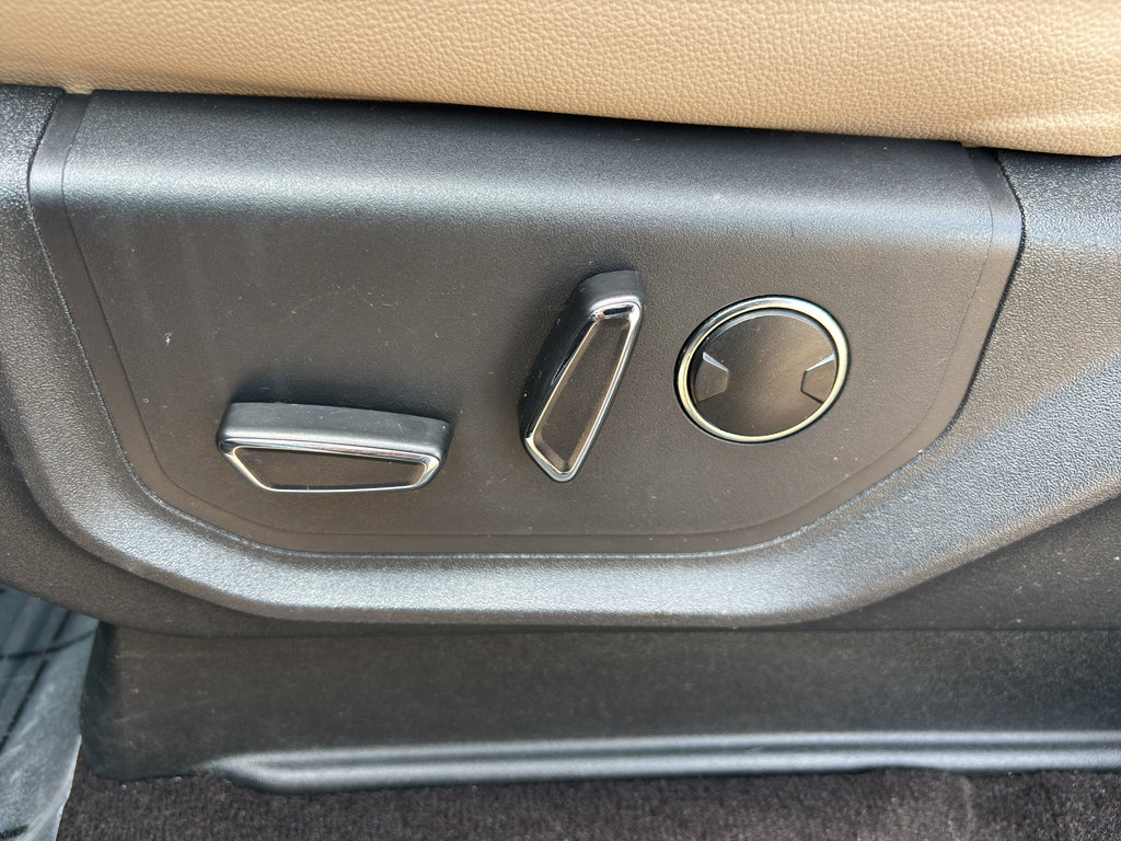 Used 2023 Ford Expedition Max Limited image 26