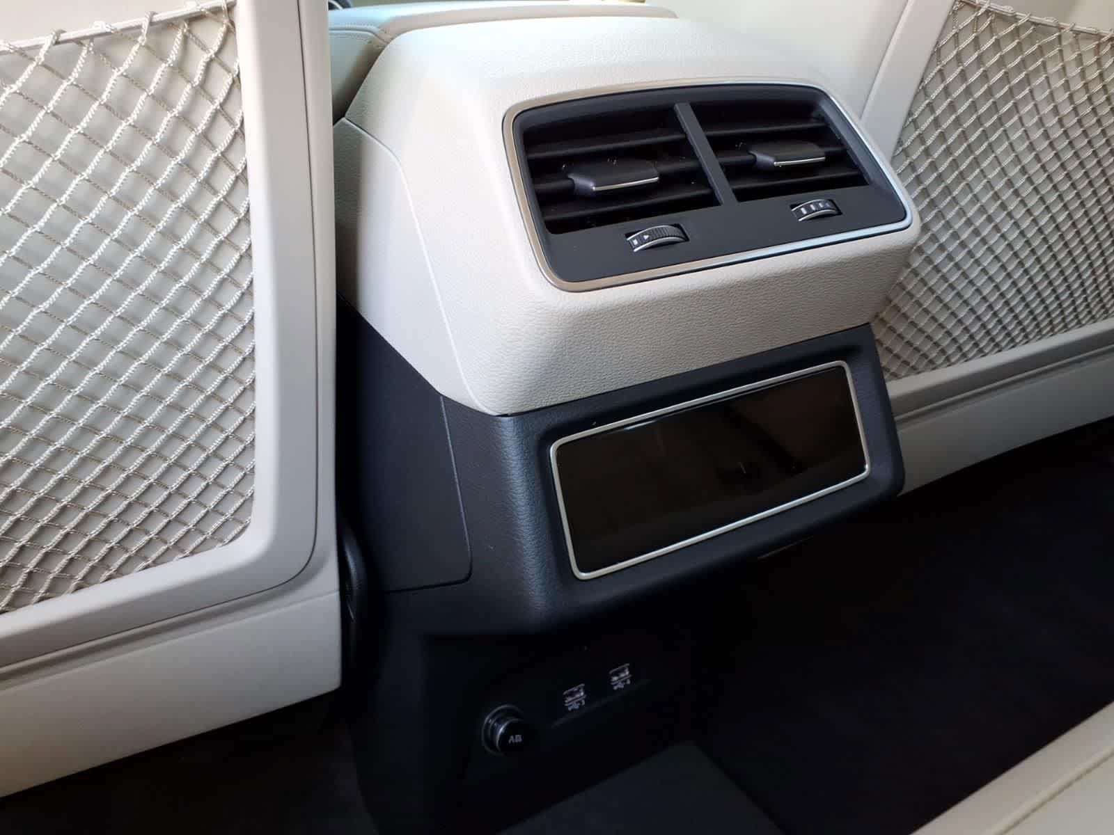 Used 2019 Audi e-tron Prestige w/ Prestige Package AWD/4WD image 11