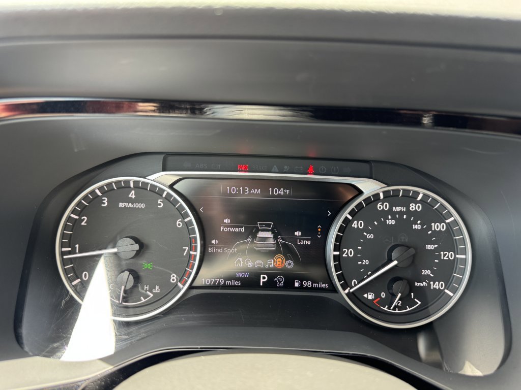 Used 2024 Nissan Pathfinder SV w/ Lighting Package (N92) FWD image 20