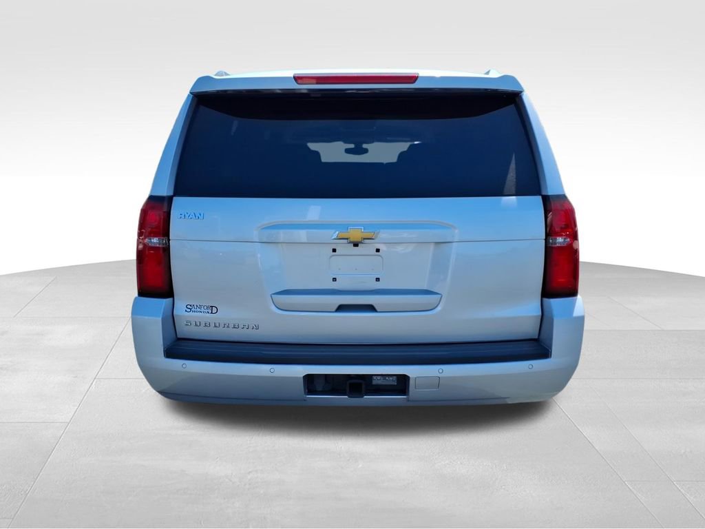 Used 2019 Chevrolet Suburban LS RWD image 24