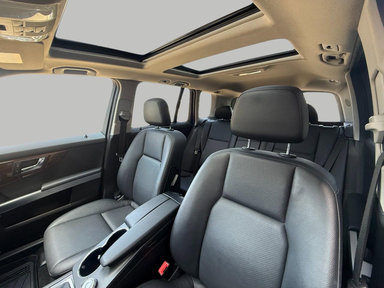 Used 2011 Mercedes-Benz GLK 350 4MATIC image 30