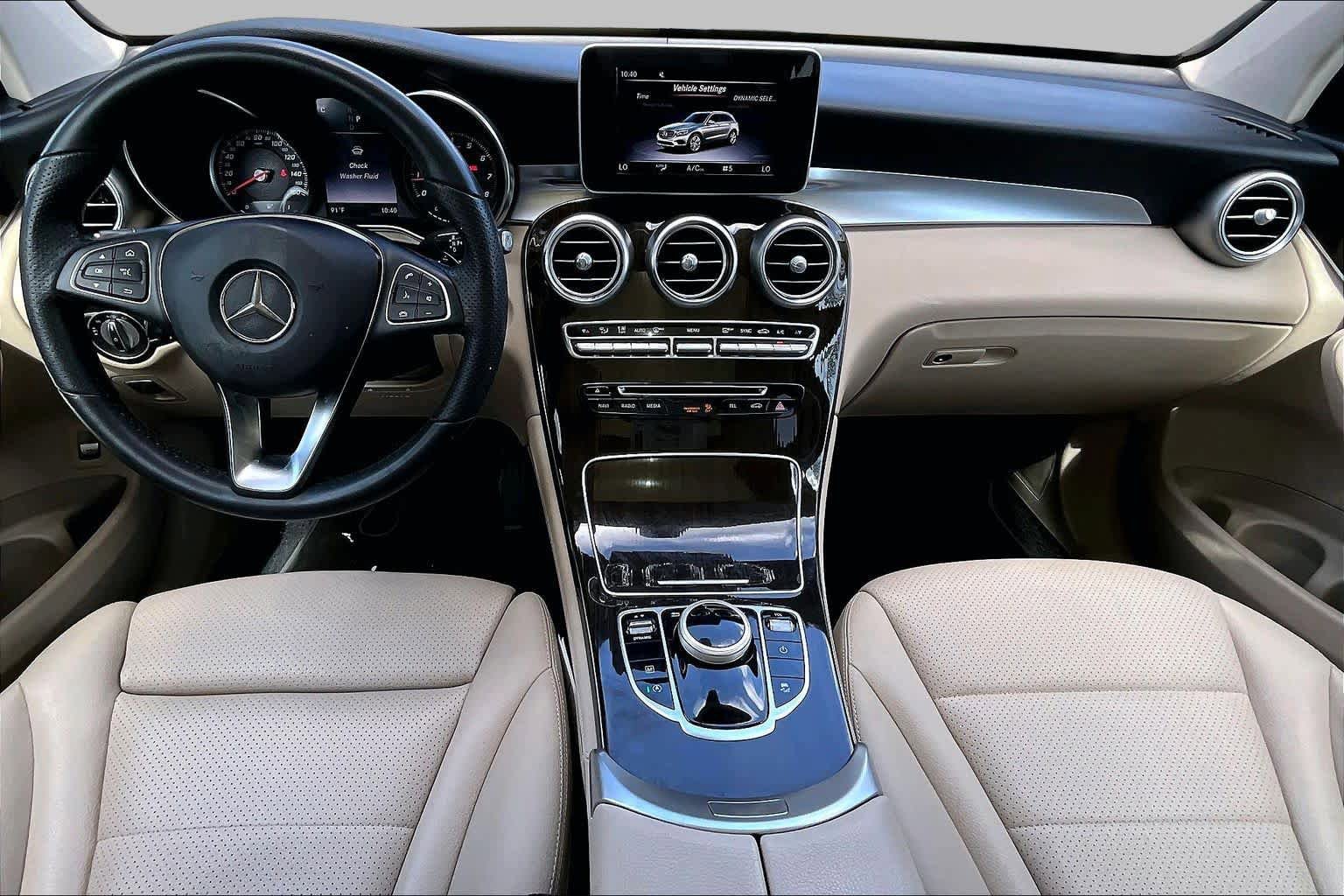 Used 2019 Mercedes-Benz GLC 300 4MATIC image 16