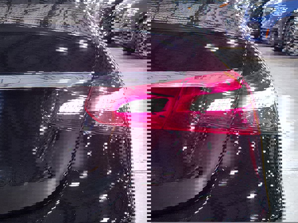 Used 2021 Mercedes-Benz E 350 Sedan image 22