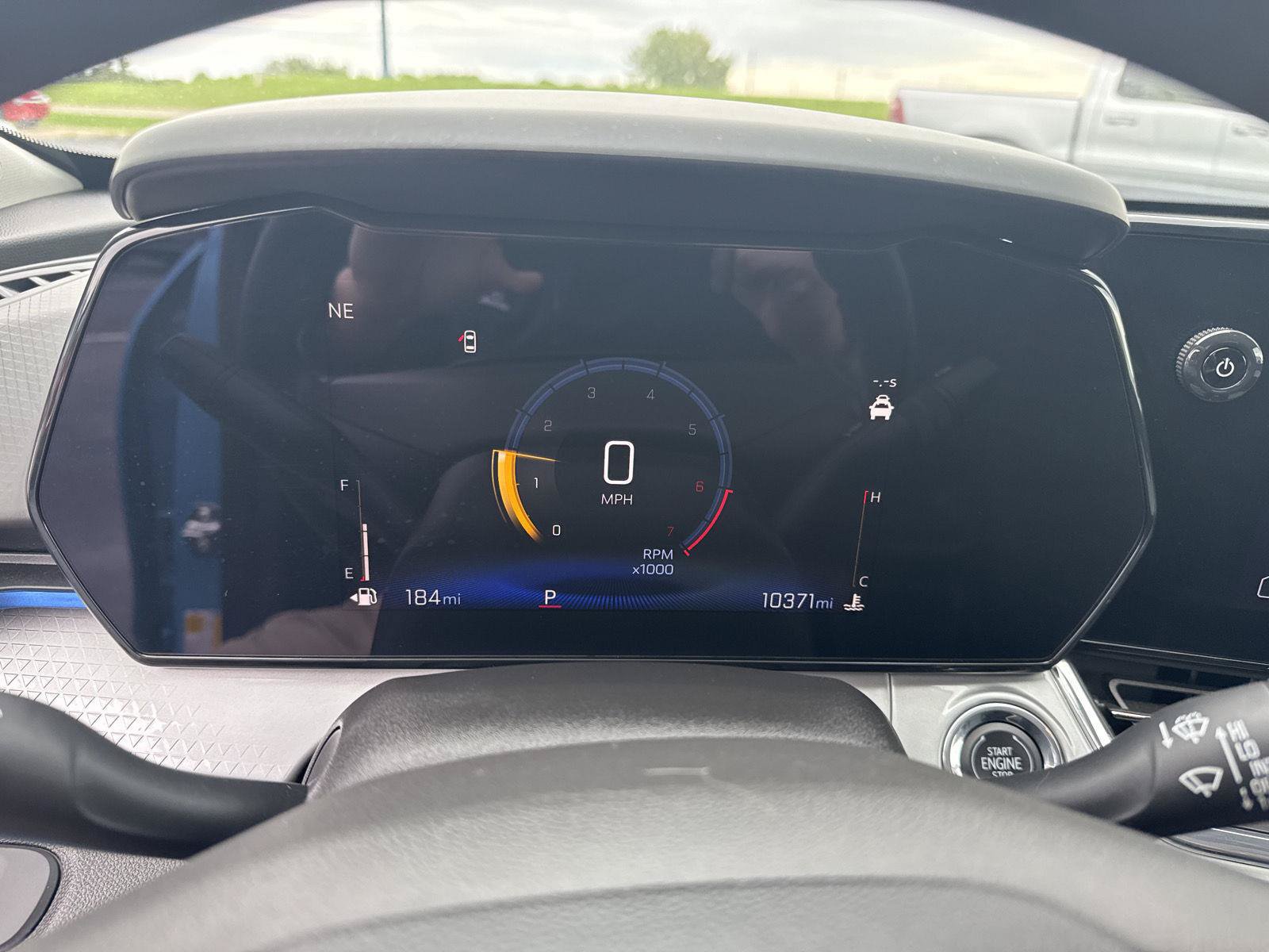 Used 2025 Chevrolet Trax LT FWD image 20