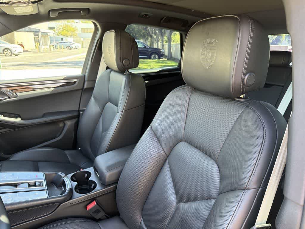 Used 2022 Porsche Macan image 28