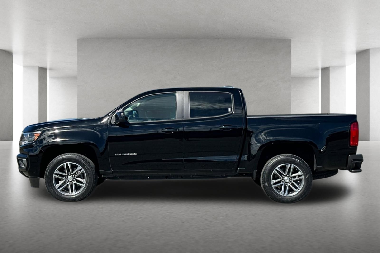 Used 2022 Chevrolet Colorado LT w/ LT Convenience Package image 7