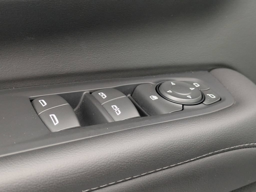 Certified 2025 Chevrolet Tahoe LS AWD/4WD image 10