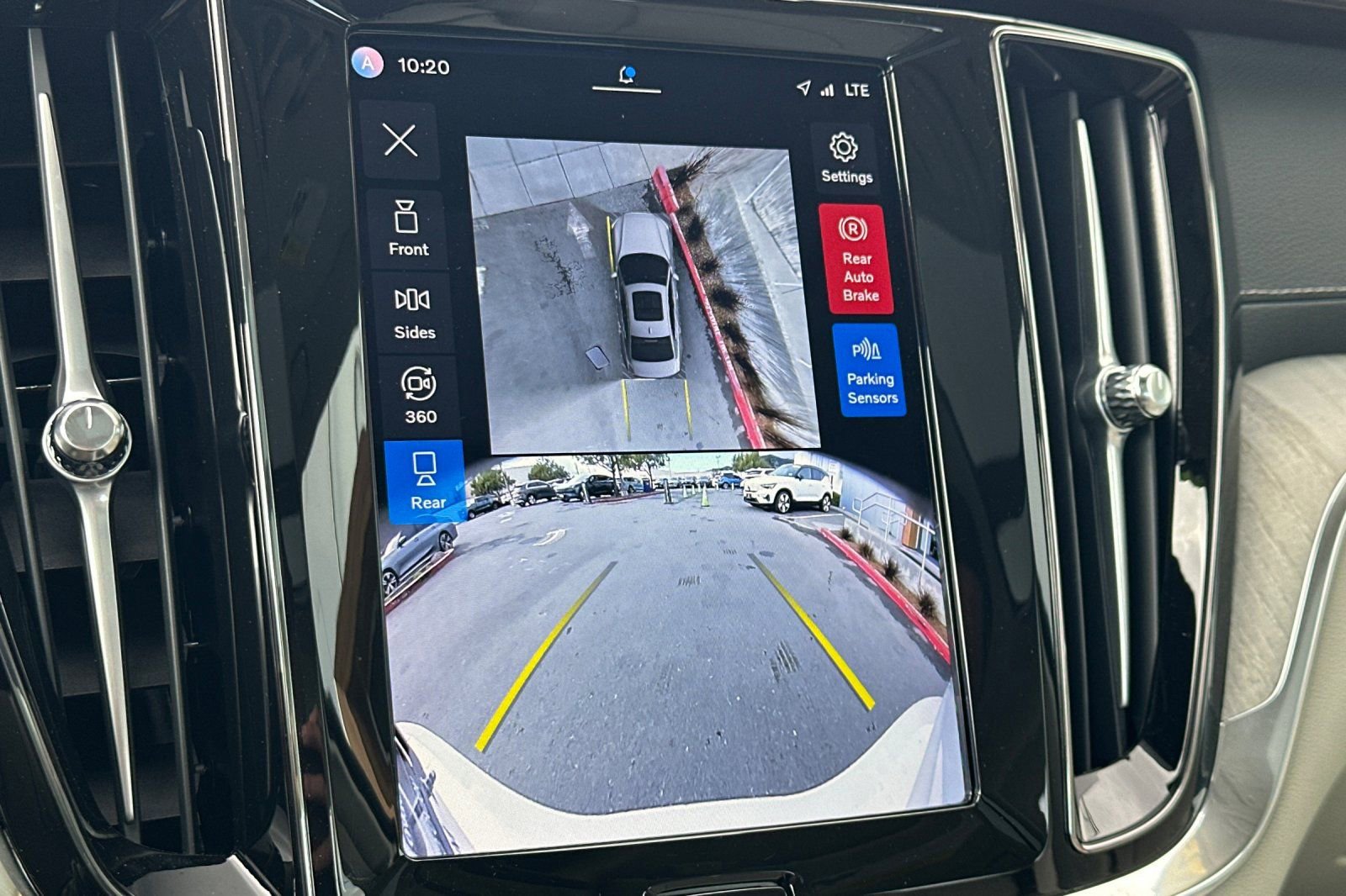 Certified 2024 Volvo S60 B5 Ultimate w/ Climate Package image 22