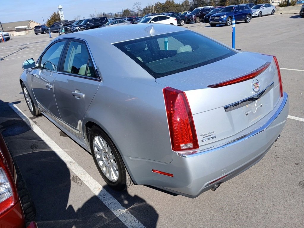 Used 2010 Cadillac CTS Luxury image 4
