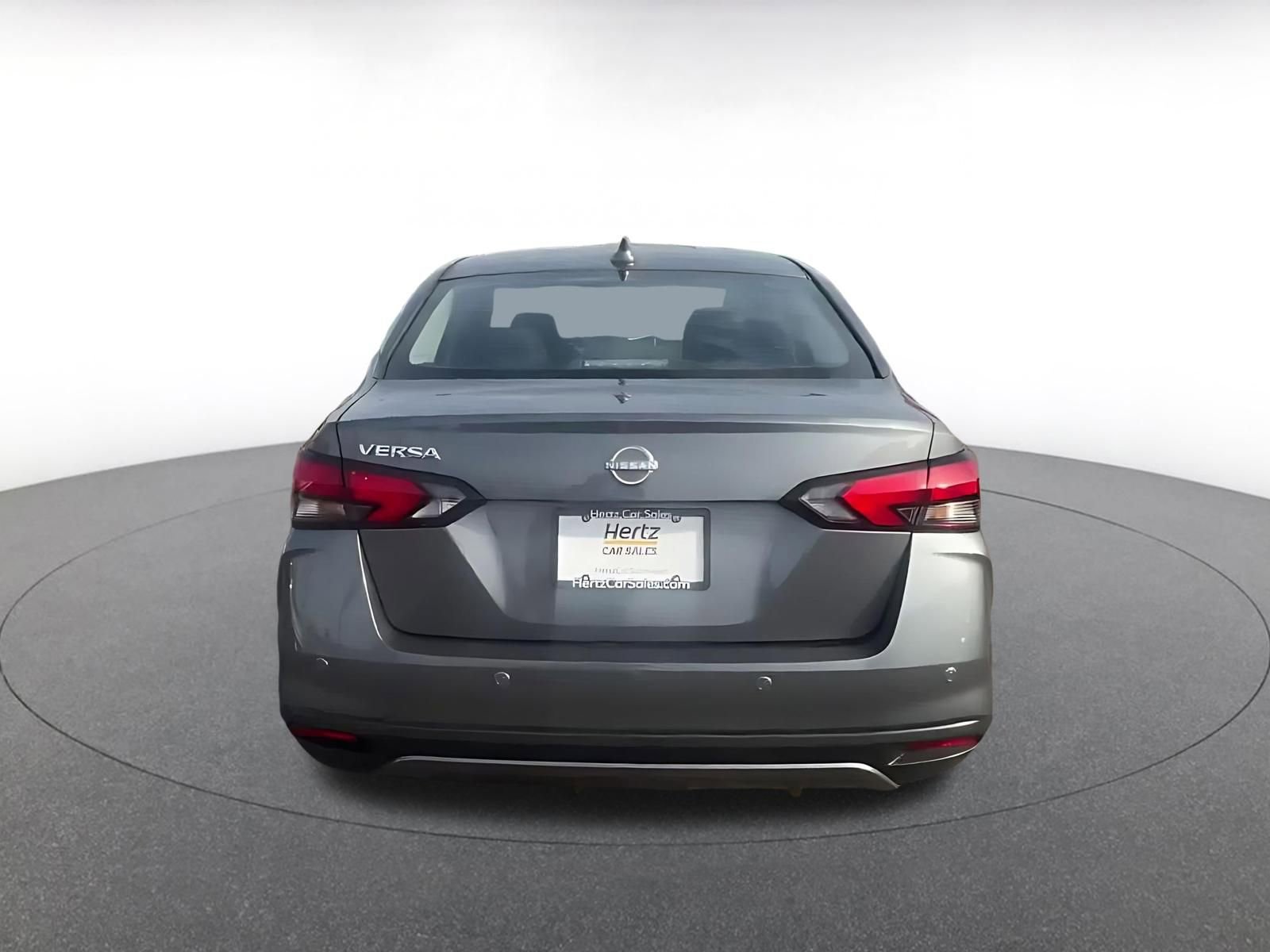 Used 2025 Nissan Versa SV image 12