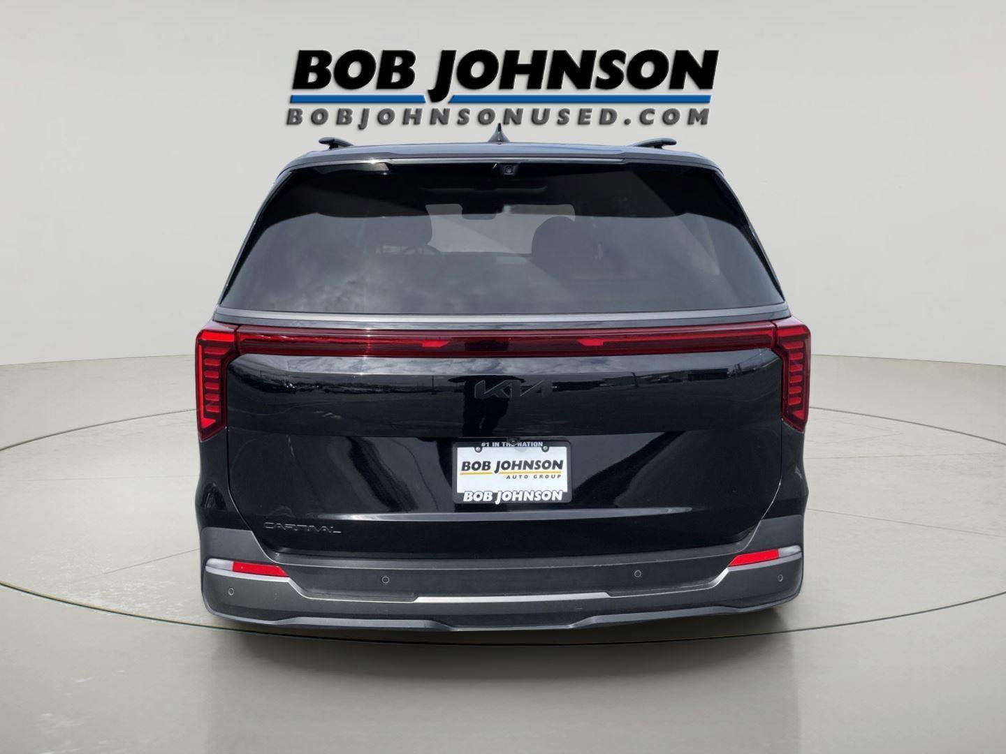 Used 2025 Kia Carnival SX Prestige image 4