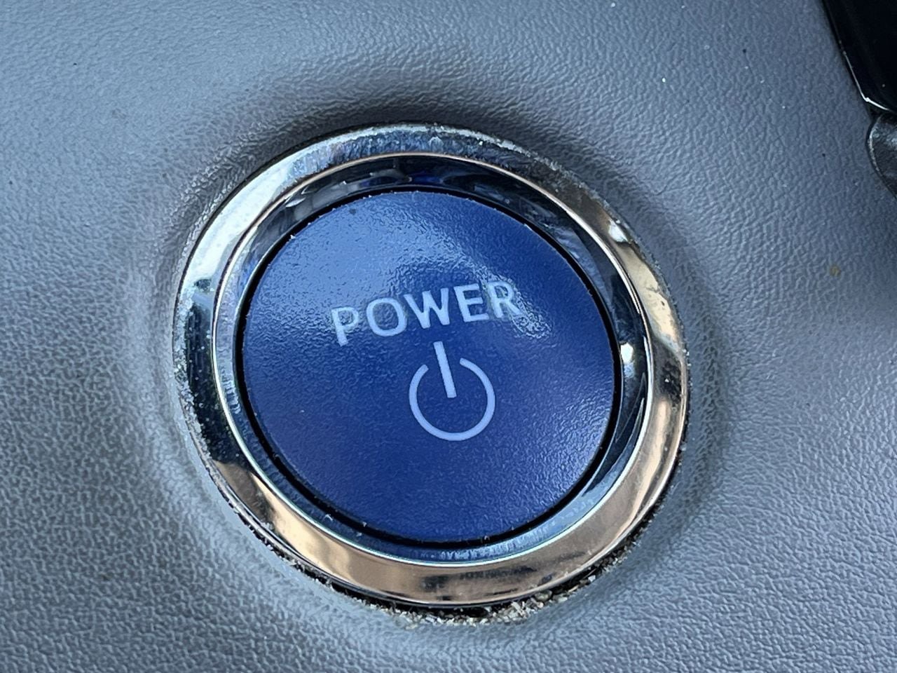 Used 2022 Toyota Highlander XLE image 19