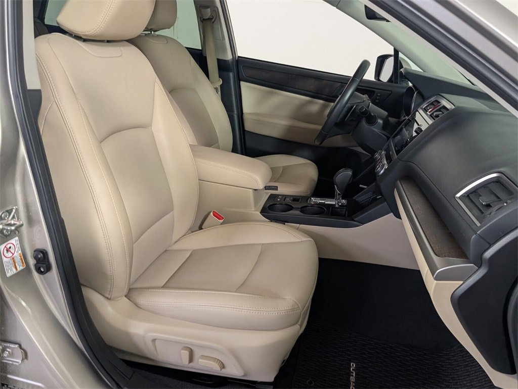 Used 2017 Subaru Outback 2.5i Limited image 15