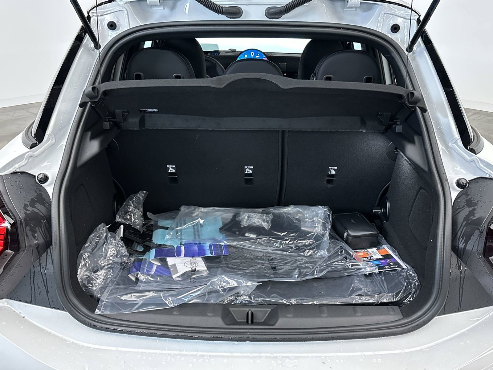 New 2026 MINI Cooper 4-Door Hardtop FWD image 25