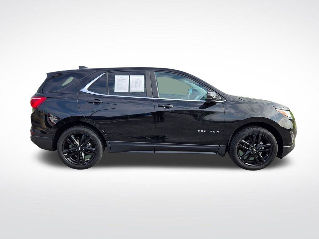 Used 2021 Chevrolet Equinox LT AWD/4WD image 2