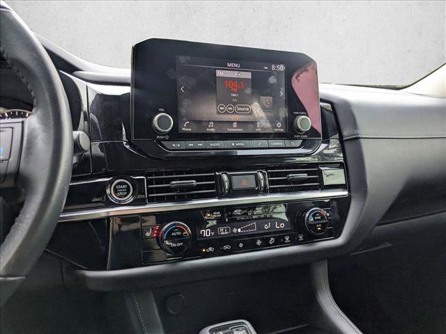 Used 2023 Nissan Pathfinder SV w/ Black Appearance Package image 13