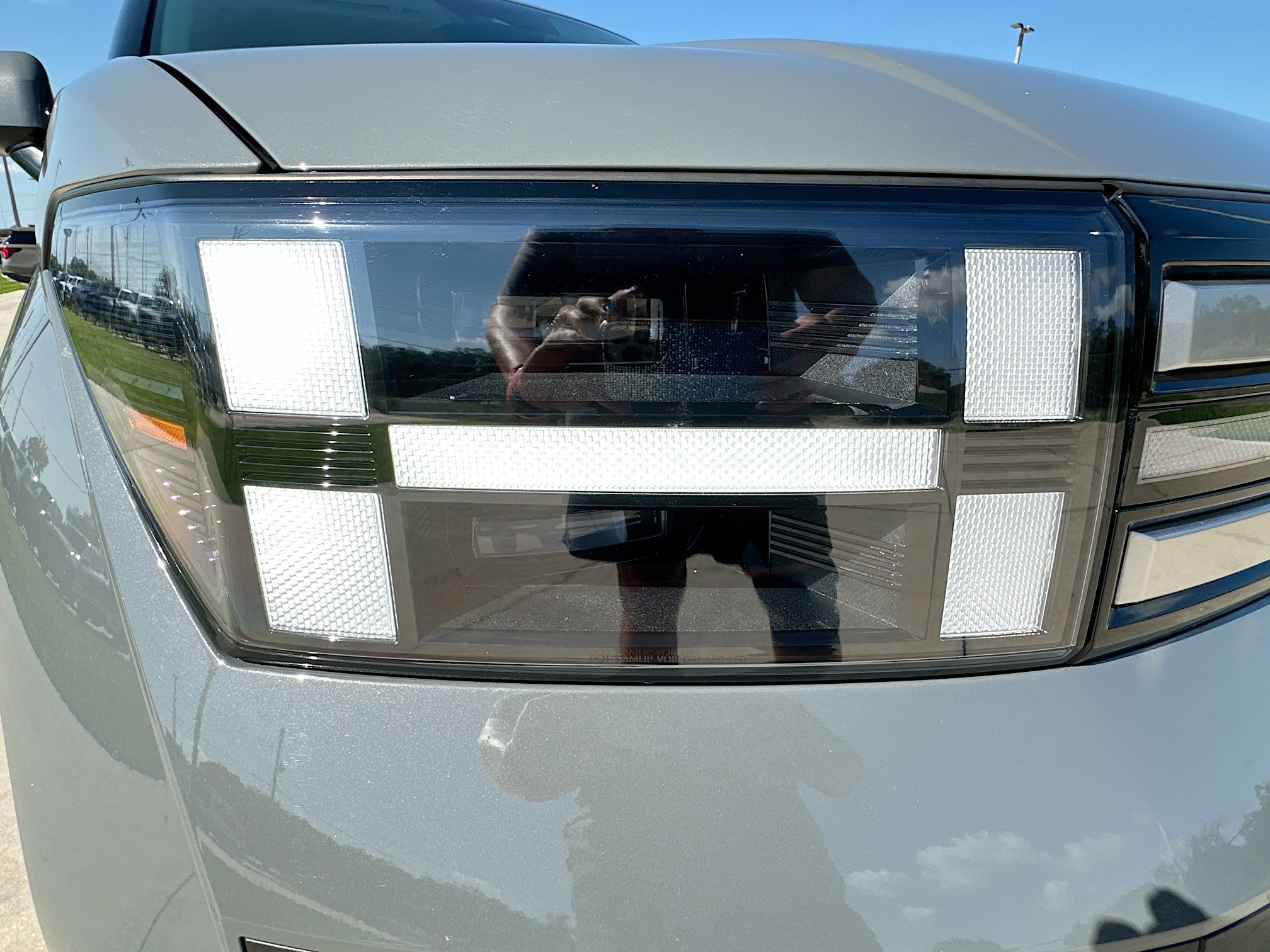 Used 2025 Hyundai Santa Fe SEL FWD image 33