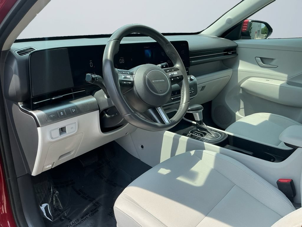 Used 2024 Hyundai Kona SEL FWD image 11