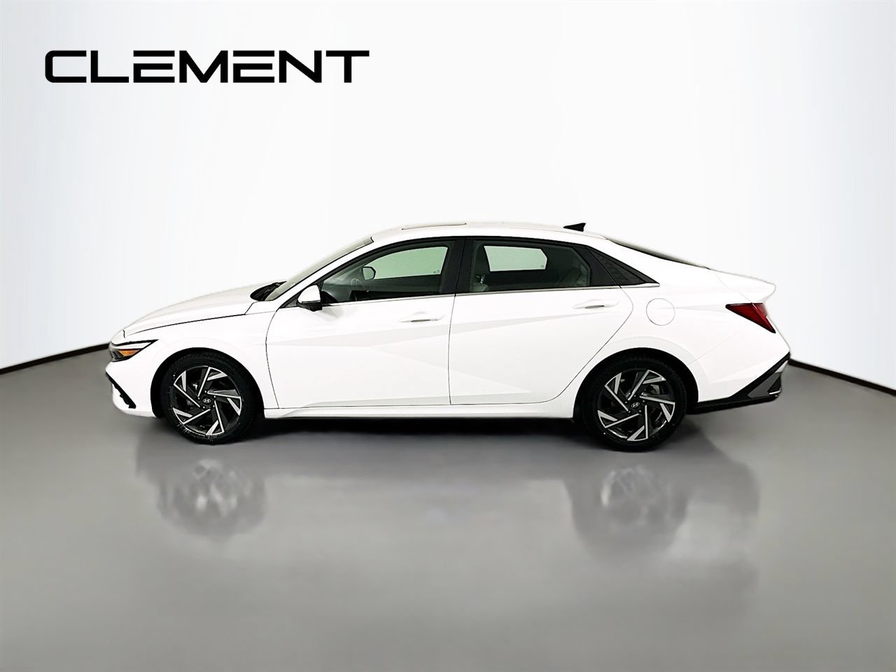 Used 2024 Hyundai Elantra Limited FWD image 6