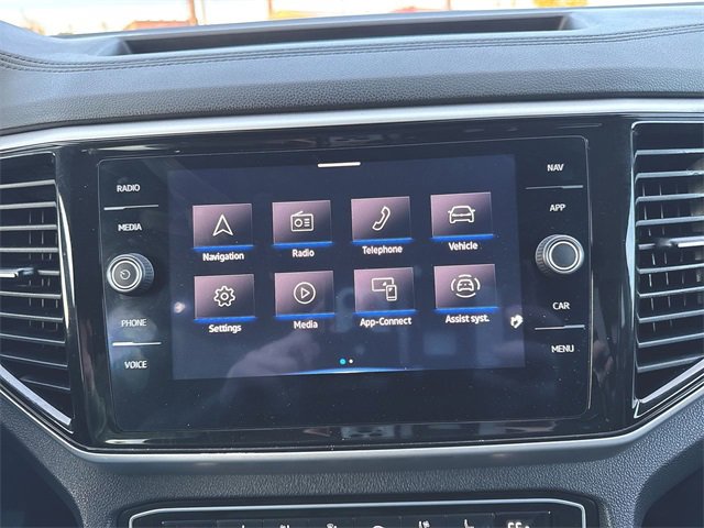 Used 2022 Volkswagen Atlas SEL Premium image 13